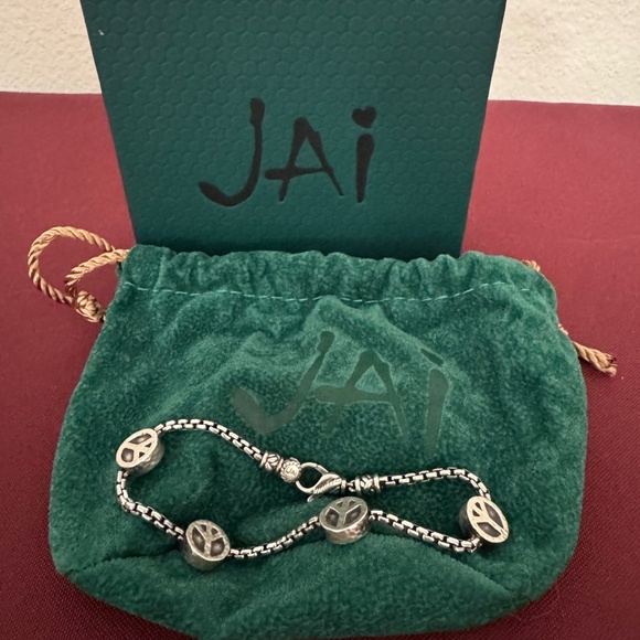 JAI Sterling Silver Peace Symbol Bracelet - Picture 3 of 8